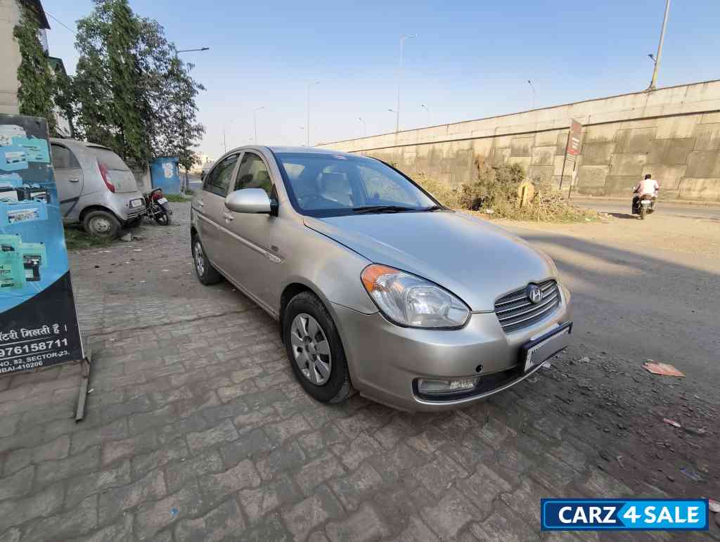 R Earth Hyundai Verna 1.6 VTVT