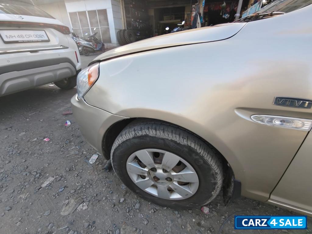 R Earth Hyundai Verna 1.6 VTVT