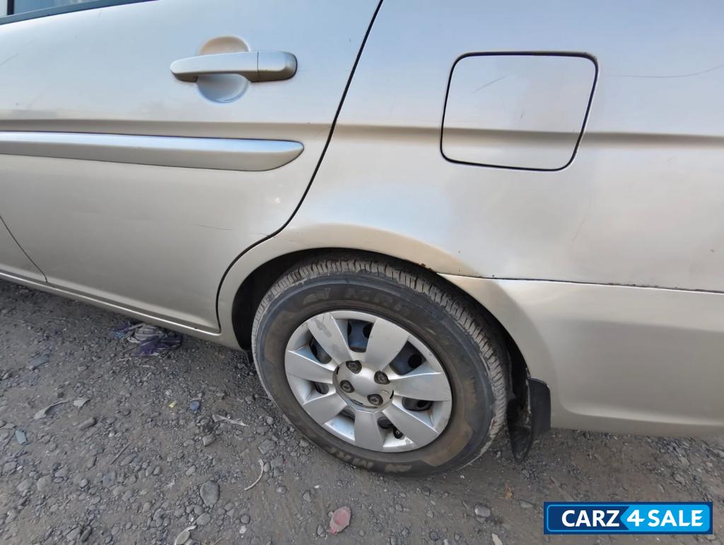 R Earth Hyundai Verna 1.6 VTVT