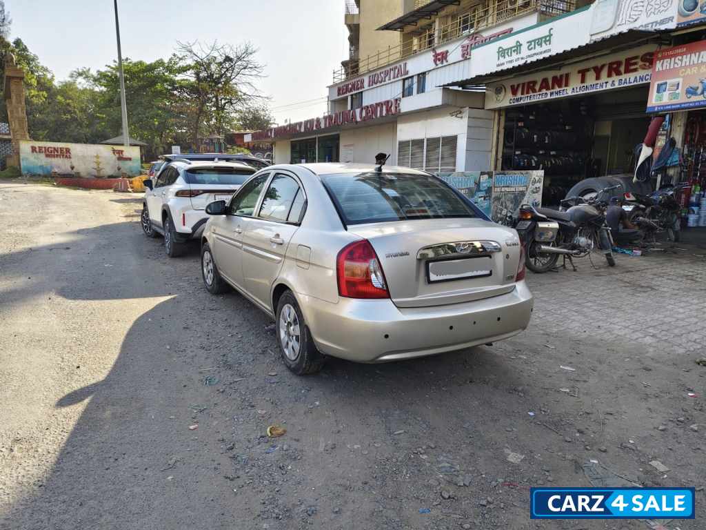 R Earth Hyundai Verna 1.6 VTVT