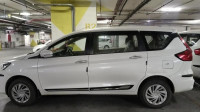 White Maruti Suzuki Ertiga Vxi CNG