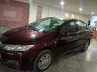 Red Honda City i VTec SV