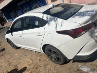 Hyundai Verna 1.5 MPI S+ MT