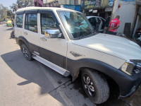 Mahindra Scorpio S3