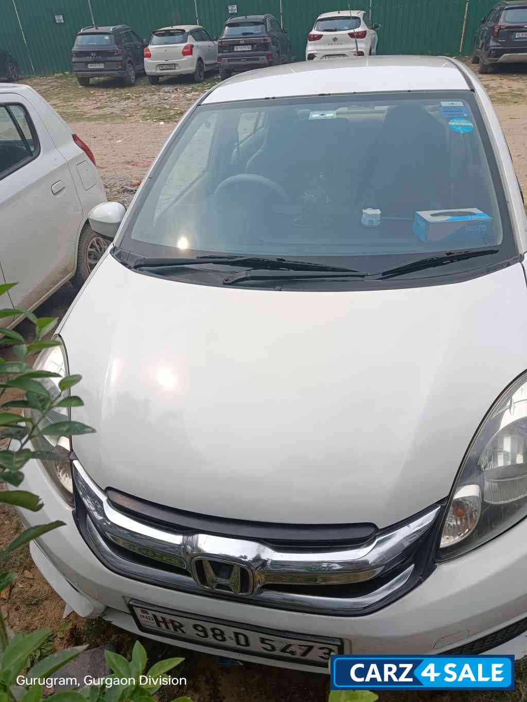 White Honda Amaze E MT