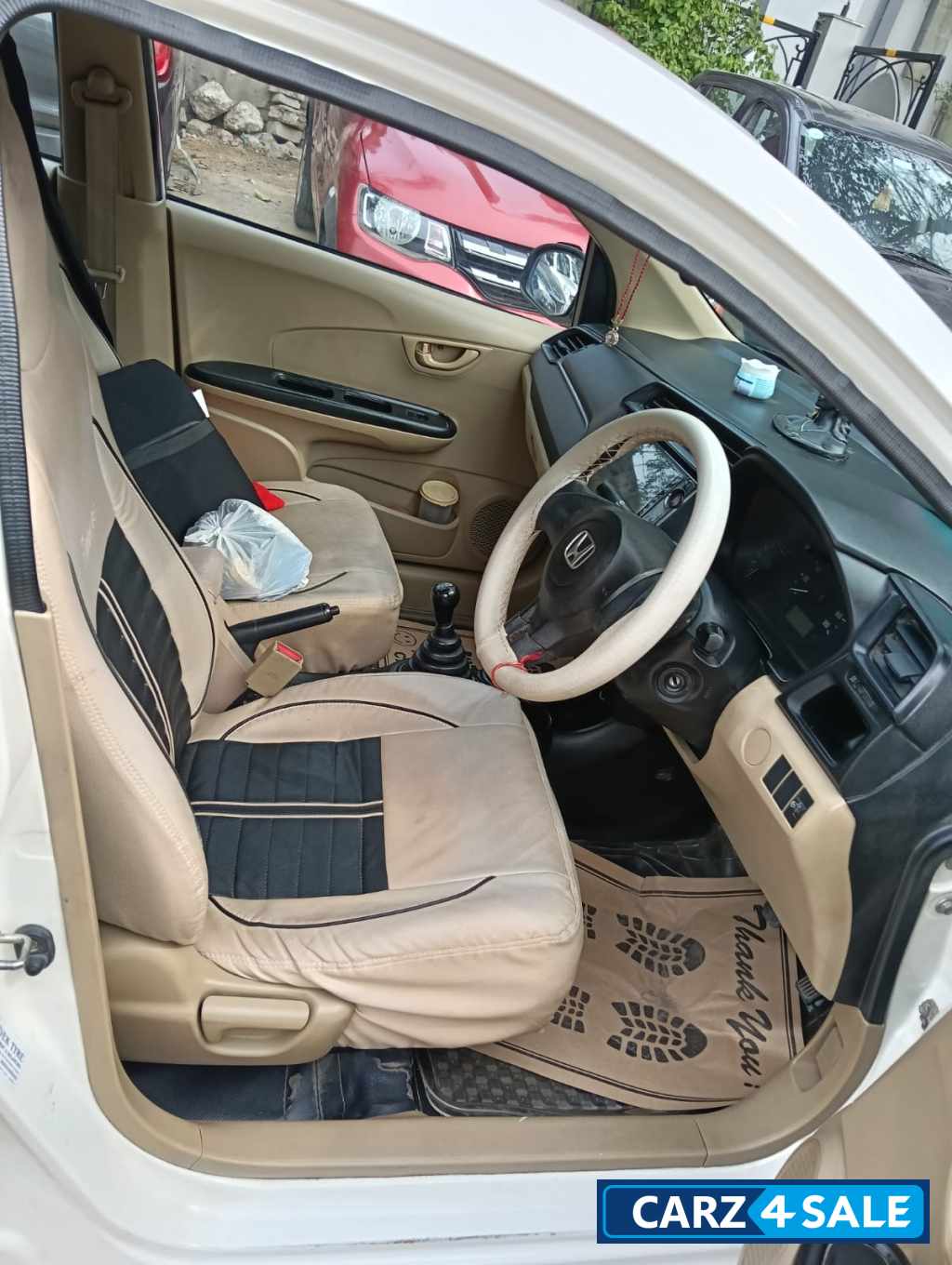 White Honda Amaze E MT