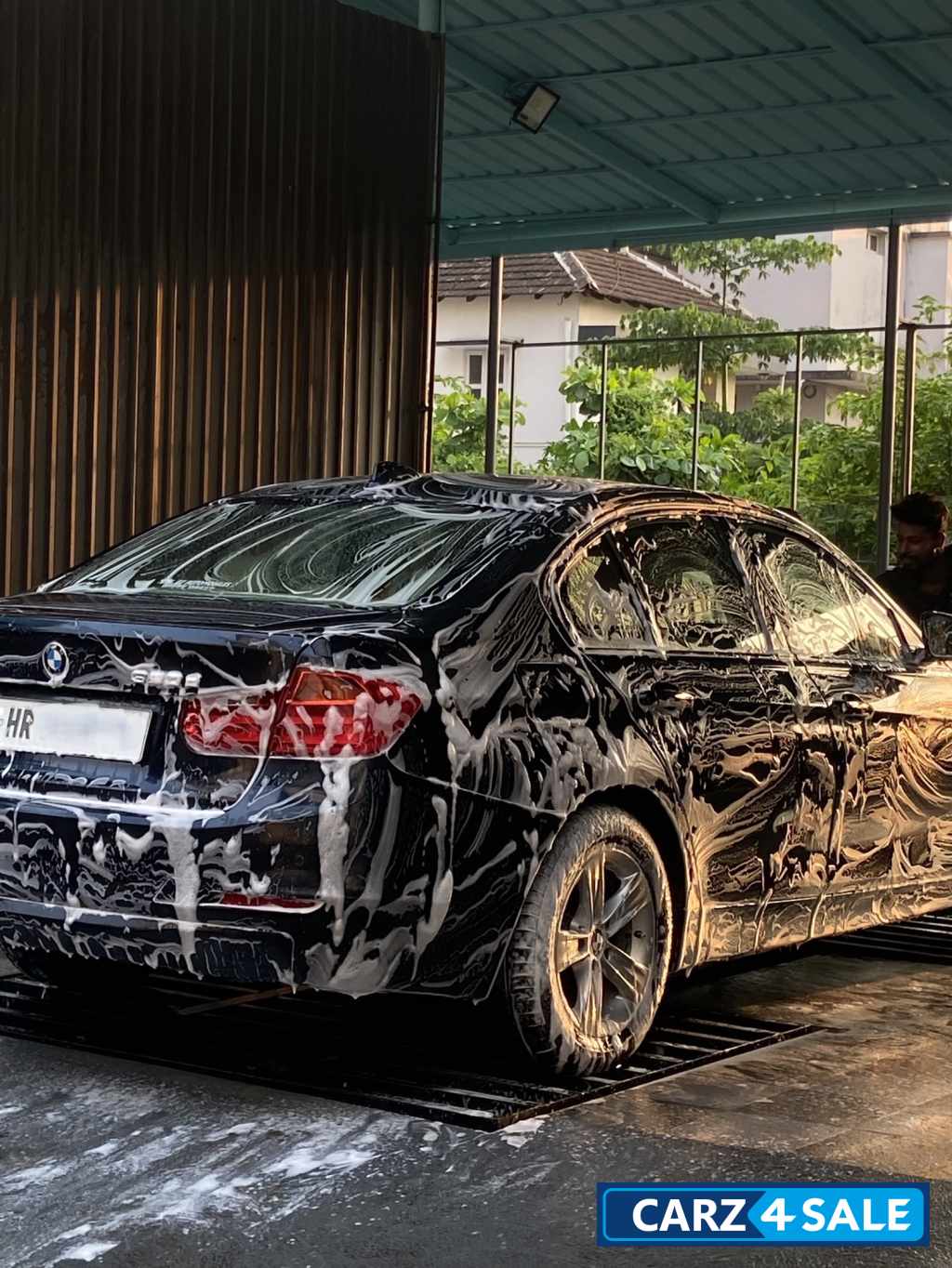 Blue BMW 3-Series 320 D