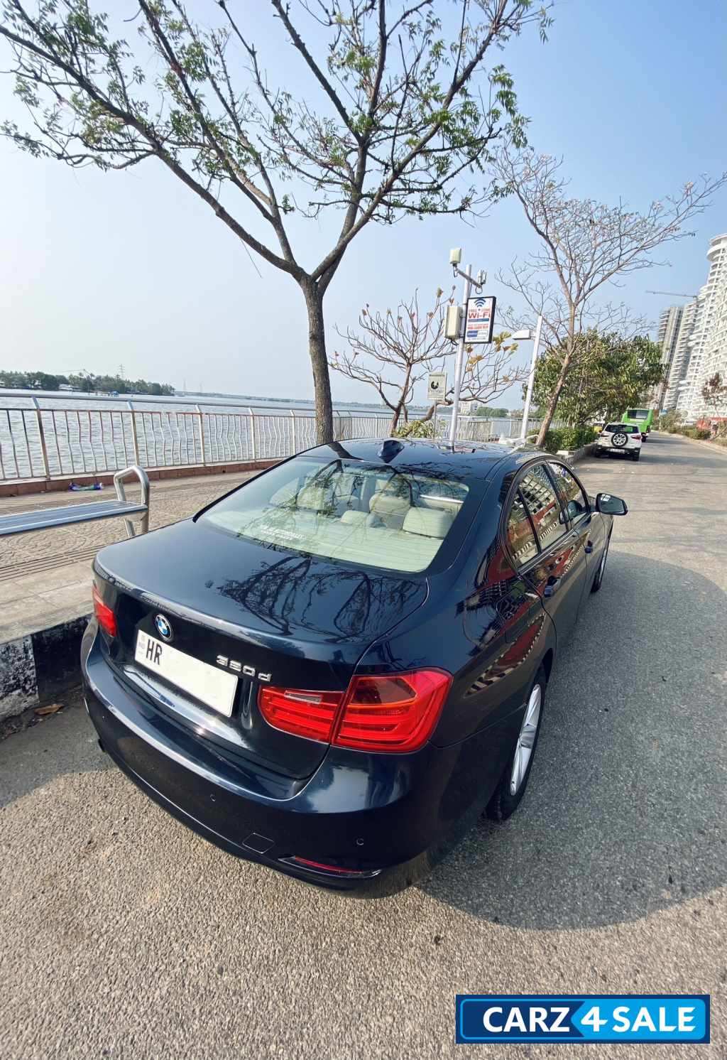 Blue BMW 3-Series 320 D