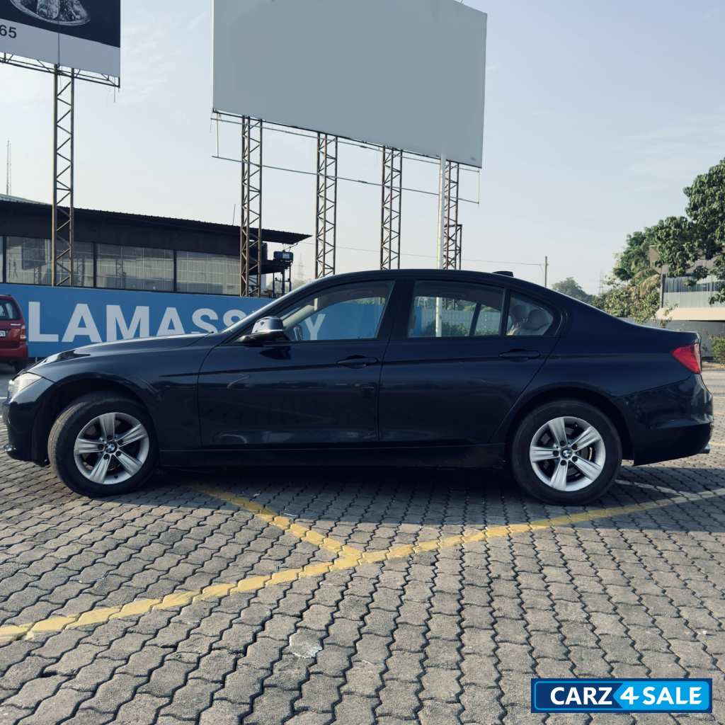 Blue BMW 3-Series 320 D