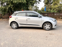 Silver Hyundai i20 Magna