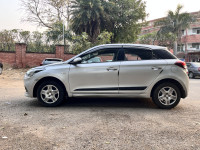 Silver Hyundai i20 Magna