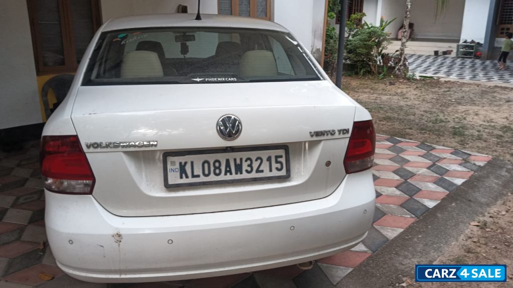 White Volkswagen Vento Comfortline