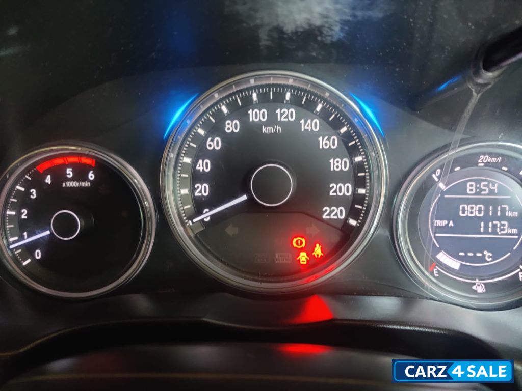 Honda City 1.5 V MT (I-DTEC)