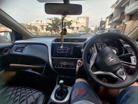 Honda City 1.5 V MT (I-DTEC)