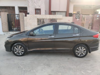 Honda City 1.5 V MT (I-DTEC)