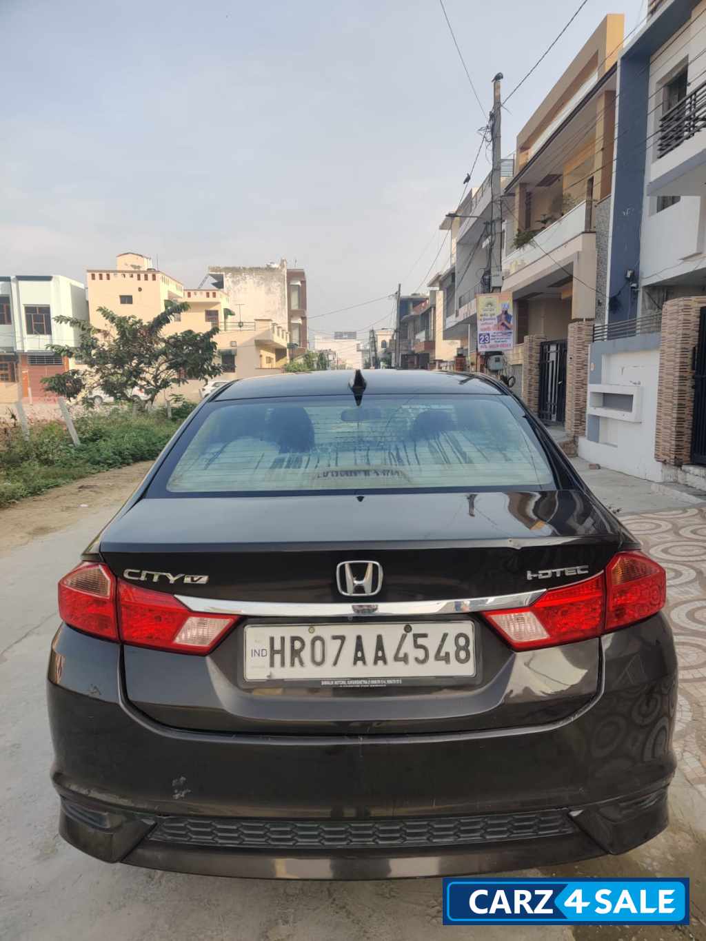 Honda City 1.5 V MT (I-DTEC) Honda City 1.5 V MT (I-DTEC)