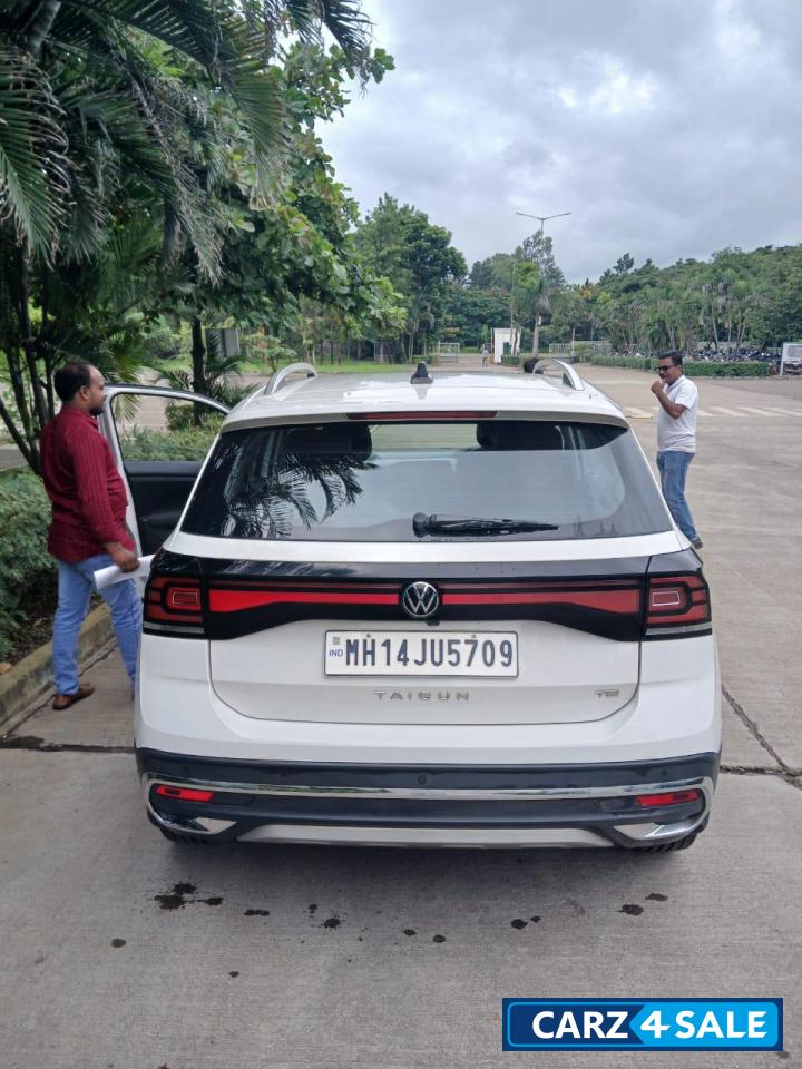 White Volkswagen Taigun Highline