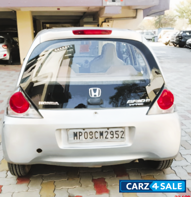 Silver Honda Brio 1.2 SMT