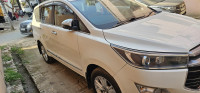 Super White Toyota Innova CRYSTA 2.8 Z