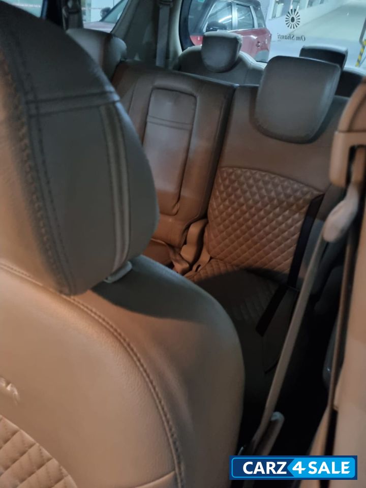 Maruti Suzuki Ertiga VXI Maruti Suzuki Ertiga VXI