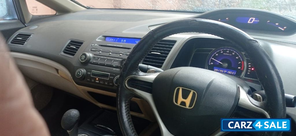 Honda Civic 1.8 Automatic
