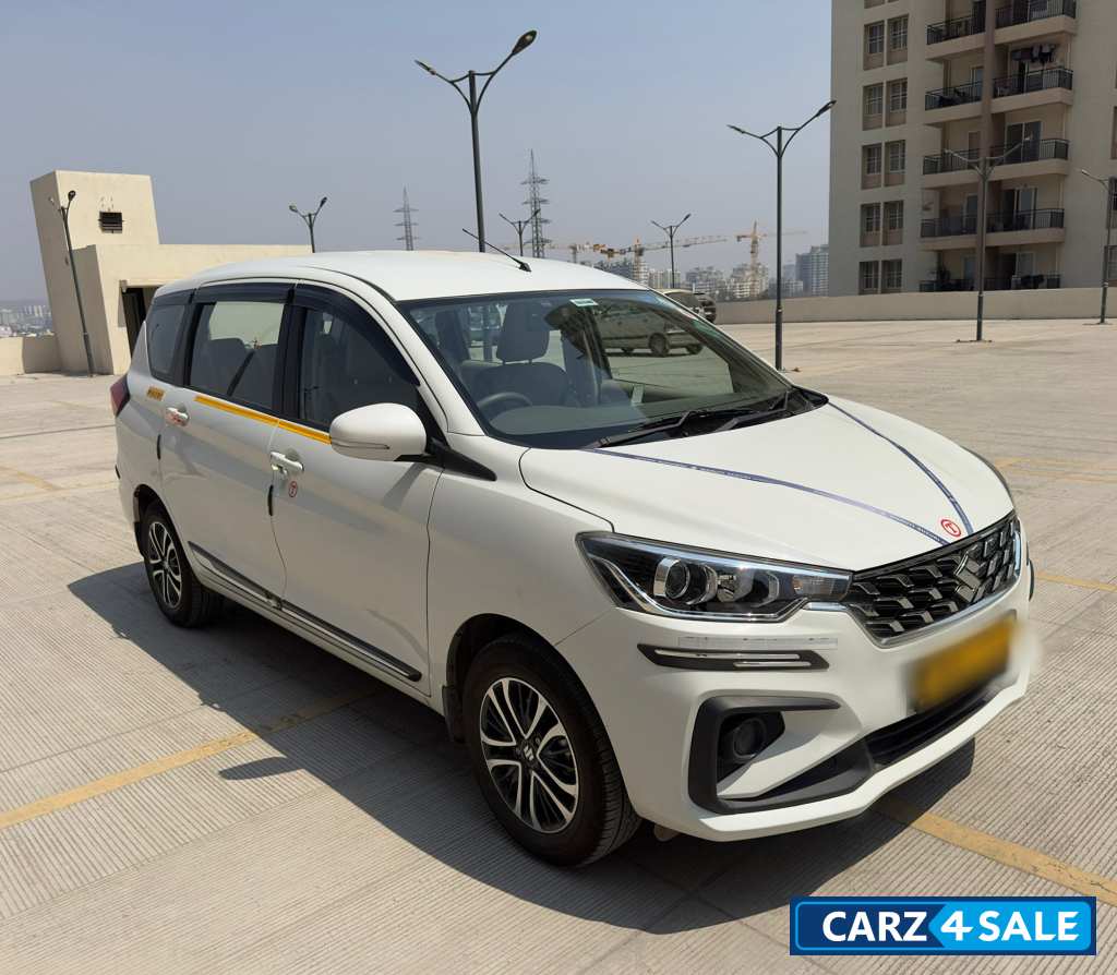White Maruti Suzuki Ertiga VXI O CNG