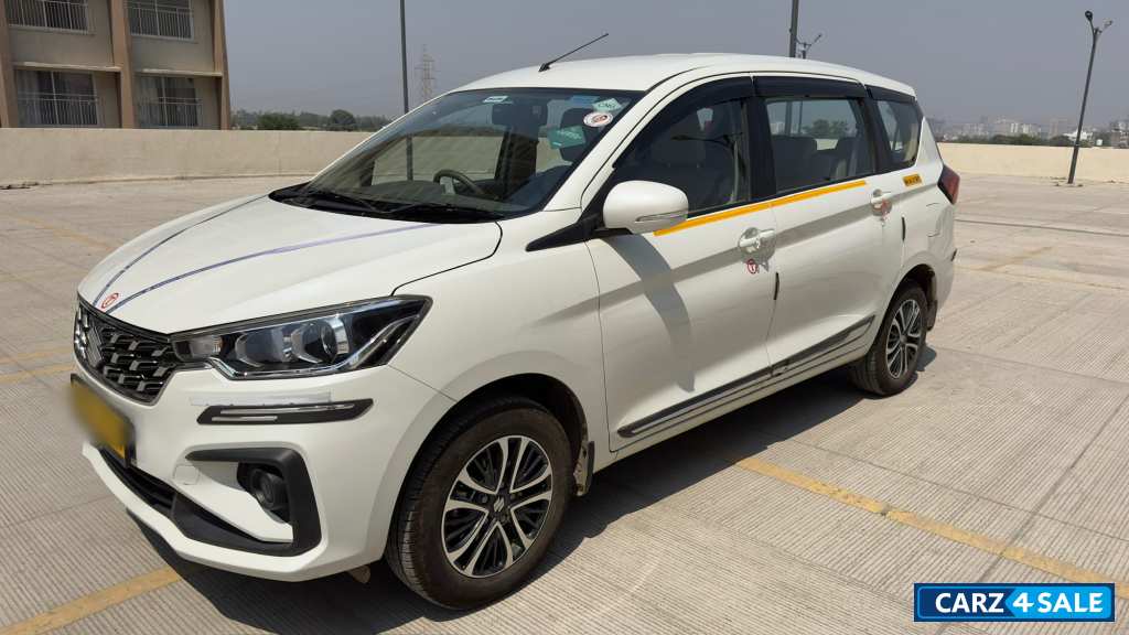 White Maruti Suzuki Ertiga VXI O CNG