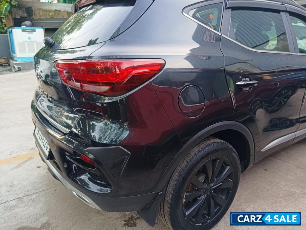 Stary Black MG Astor Super EX 1.5MT