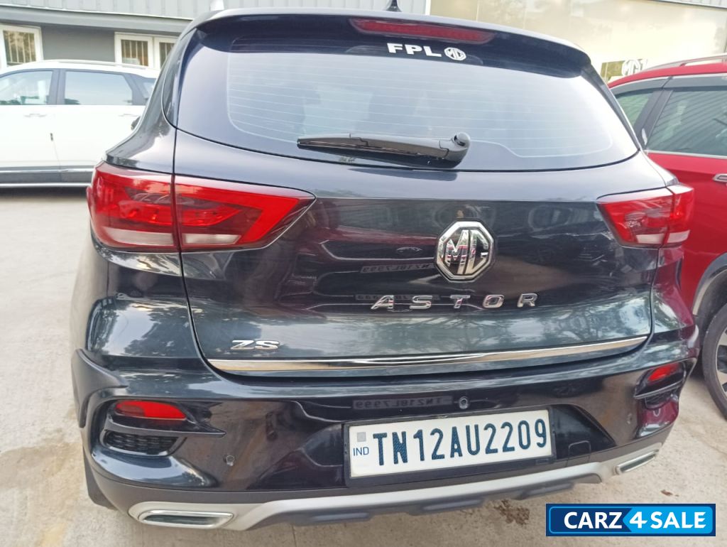 Stary Black MG Astor Super EX 1.5MT