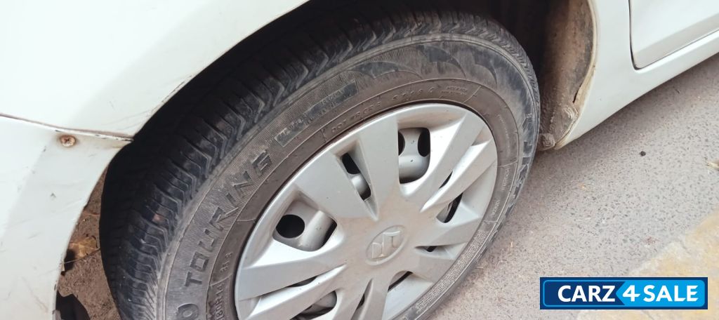 Maruti Suzuki Dzire LXI