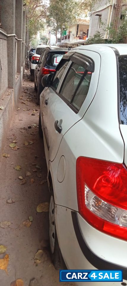 Maruti Suzuki Dzire LXI