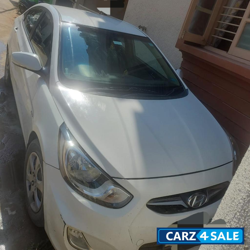 Hyundai Verna 1.6 CRDI EX
