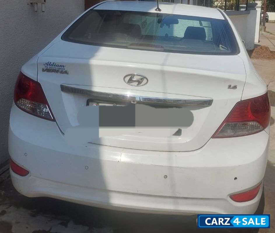 Hyundai Verna 1.6 CRDI EX