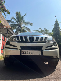 Mahindra XUV 500 W8