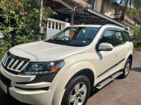 Mahindra XUV 500 W8