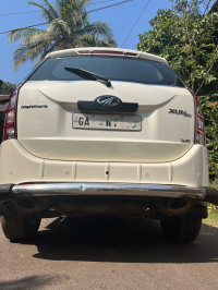 Mahindra XUV 500 W8