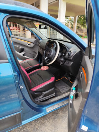 Zenskar Blue Renault Kwid Climber AMT optional