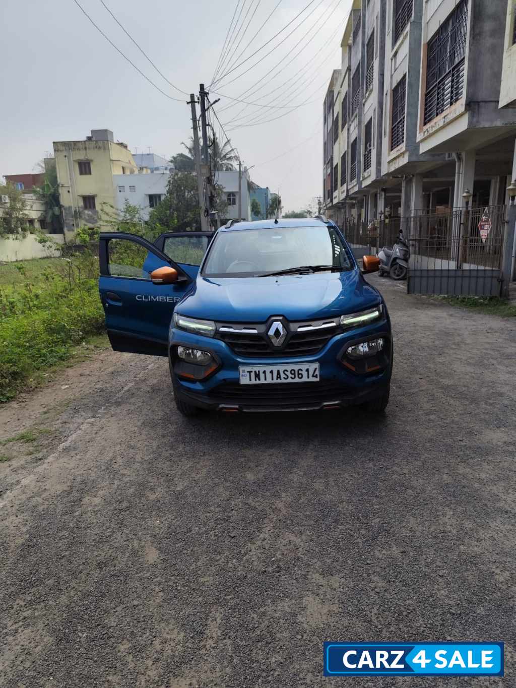Zenskar Blue Renault Kwid Climber AMT optional