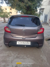 Tata Tiago Xz
