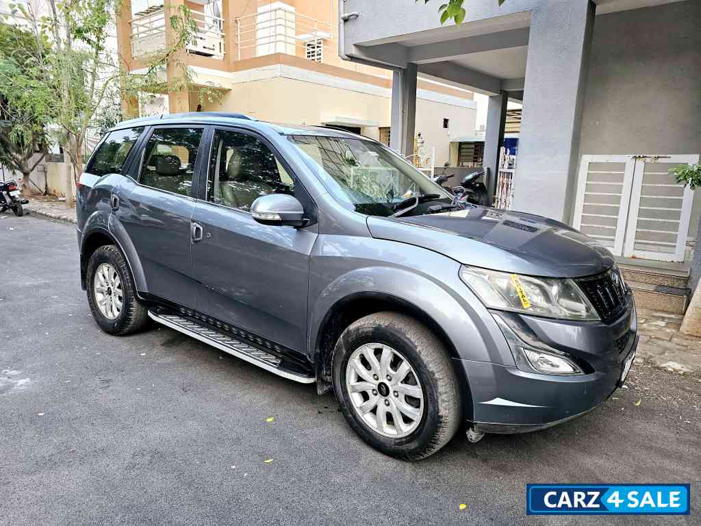 Mahindra XUV 500 W10 AUTOMATIC TOP MODEL