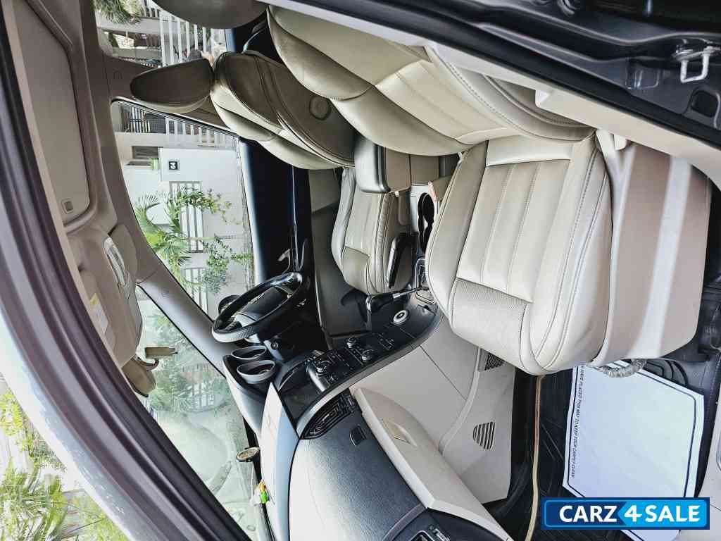 Mahindra XUV 500 W10 AUTOMATIC TOP MODEL