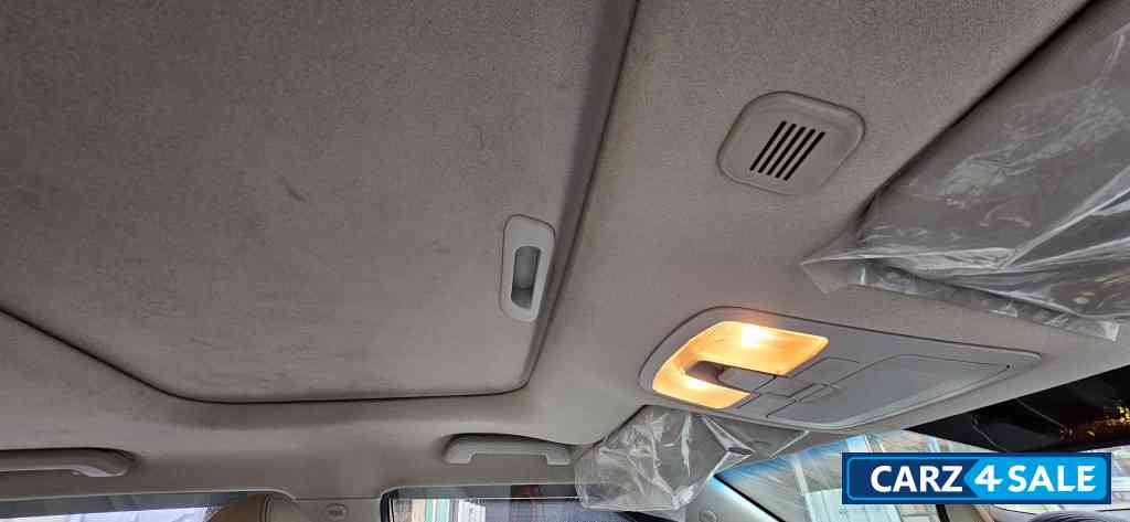 Mahindra XUV300 W8(O)Diesel