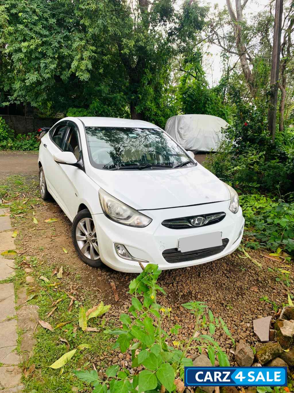 Hyundai Verna Fludic SX