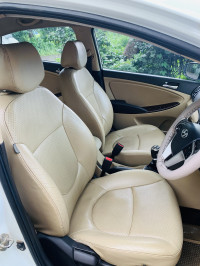 Hyundai Verna Fludic SX