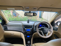 Hyundai Verna Fludic SX