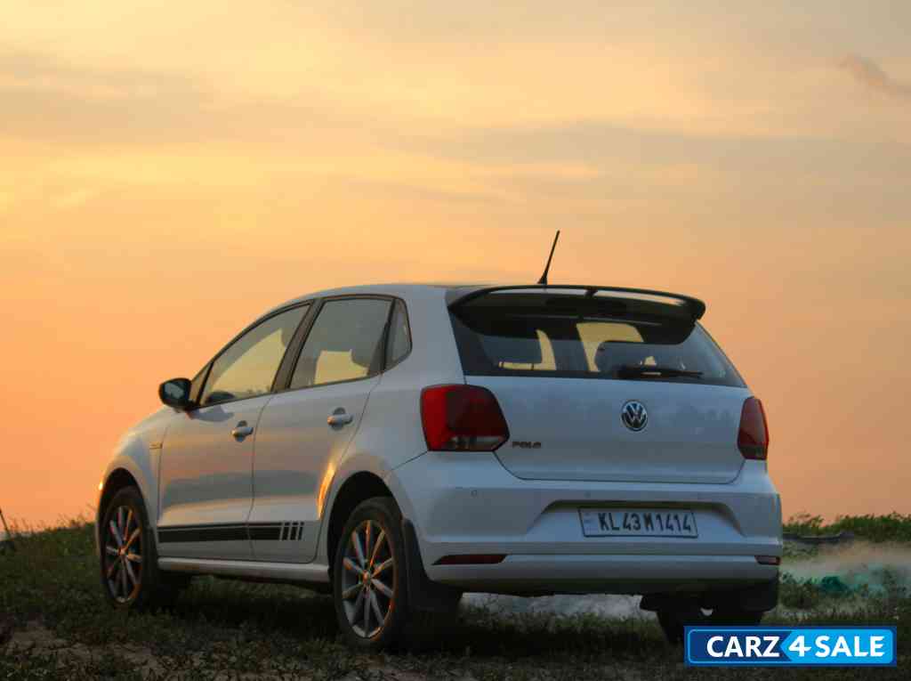 Candy White Volkswagen Polo Black and white edition highline plus