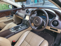 Polaris White Jaguar XJ L 3.0 Portfolio V6