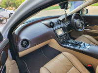 Polaris White Jaguar XJ L 3.0 Portfolio V6