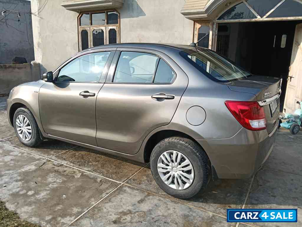 Grey Maruti Suzuki Dzire
