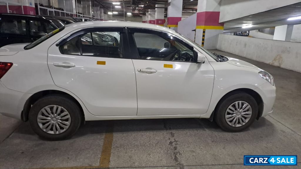 Pearl Arctic White Maruti Suzuki Dzire VXI 1.2L